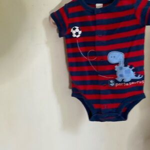 Carter’s onesie NWOT red & blue stripes snaps perfect very cute